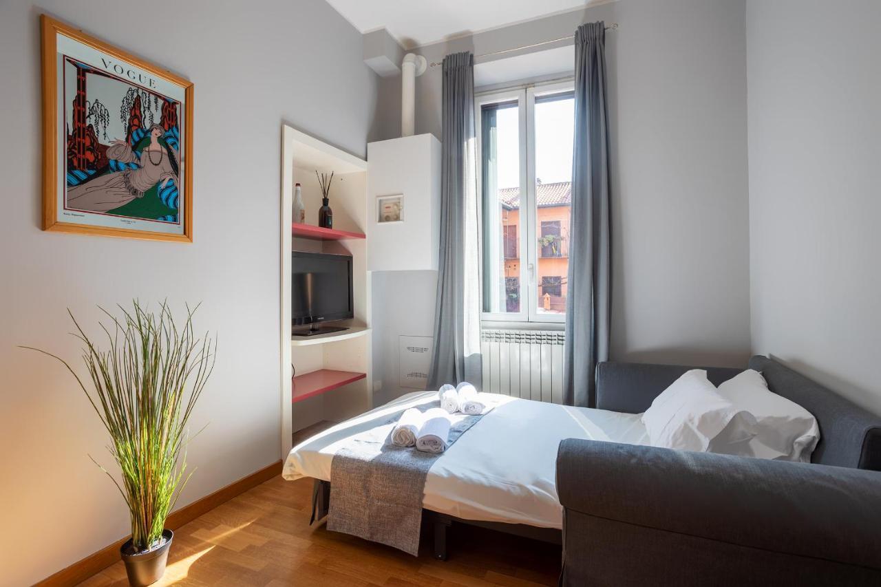 Navigli-Duomo Apartment With Netflix+Wifi Milão Exterior foto